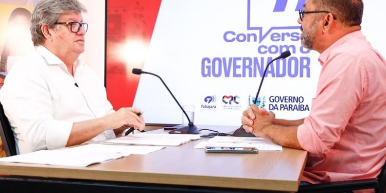 Governador anuncia ampliação para 2 mil vagas no concurso da Educação