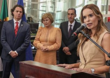 Lançamento do livro de José Maranhão reúne parcela do PIB eleitoral paraibano