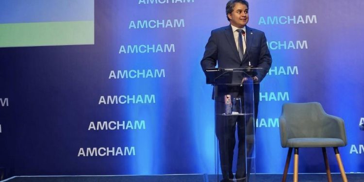 Reforma Tributária: Efraim palestra para a Câmara Americana de Comércio