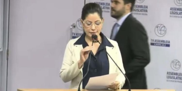 Presidente da Comissão dos Direitos da Mulher, Danielle do Vale lamenta feminicídios no estado: “Basta de violência. Não vamos nos calar”