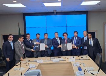 Efraim comemora autorização para obras na BR-230, que liga João Pessoa a Cabedelo