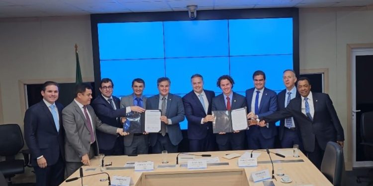 Efraim comemora autorização para obras na BR-230, que liga João Pessoa a Cabedelo