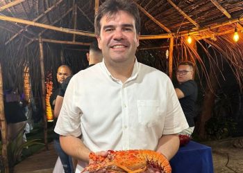 Eduardo Carneiro comemora sanção de lei de sua autoria que classifica Pitimbu como a ‘Capital Paraibana da Lagosta’