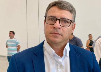 Apesar de flertar com o PDT, Vitor Hugo assumirá o comando de outra legenda; saiba qual