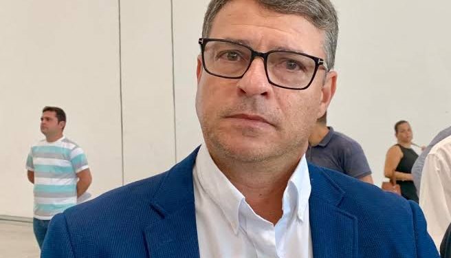 Apesar de flertar com o PDT, Vitor Hugo assumirá o comando de outra legenda; saiba qual