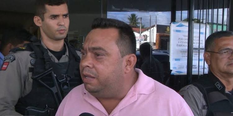 Vereador de Conde é flagrado aliciando adolescente por sexo em troca de dinheiro