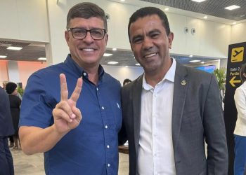 Após deixar União Brasil, Vitor Hugo tenta “atravessar” Efraim e convida Bruno para o Avante