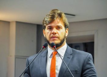 Bruno promove mudanças e retornos na gestão em Campina Grande