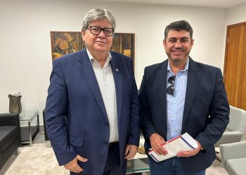 Dinho e João Azevêdo se reúnem para discutir propostas de recuperação econômica do Centro Histórico