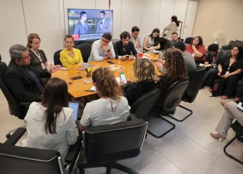 Efraim reúne imprensa nacional para tratar de assuntos importantes para o país