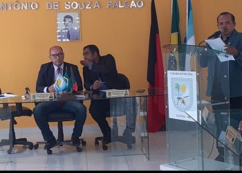 Justiça destitui Mesa Diretora da Câmara de Lucena e barra tentativa de golpe contra Leo