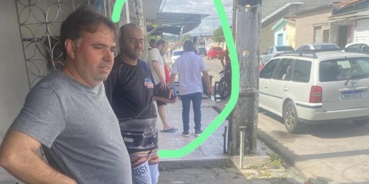 Secretário da gestão Luciene, Zé Baixinho é flagrado articulando com Glicério, em Bayeux