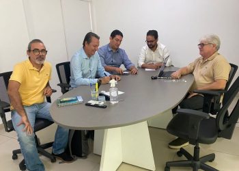 Bastidores: presidente do PT e aliados de Cida e Cartaxo vão à mesa com Tibério Limeira em JP