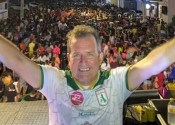 Prefeito de Sousa admite ter “comprado o apoio de muita gente”; assista