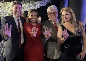 Durante casamento da filha de Galdino, João reafirma apoio a Tacyana Leitão em Bayeux
