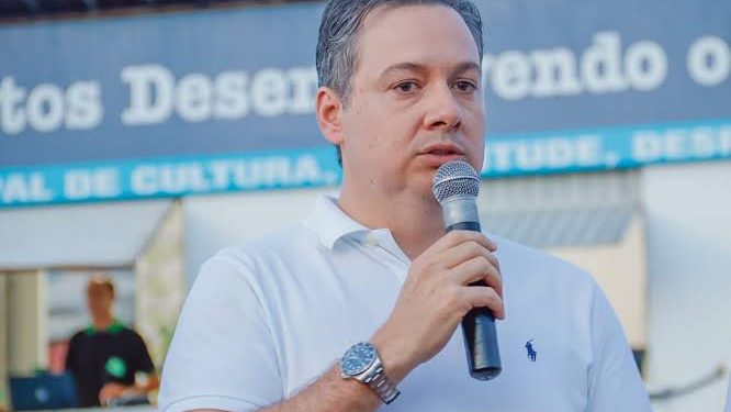 Júnior diz que “não há motivos para deixar base do governo” e trata embate como local