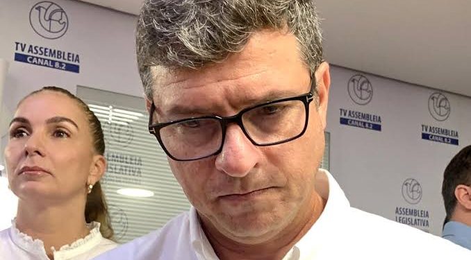 Querendo ser deputado estadual em 2026, prefeito de Cabedelo começa a blefar na imprensa