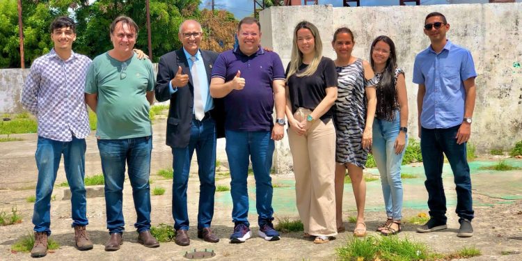 Prefeitura transforma Bayeux em canteiro de obras e retoma reforma da praça JK, paralisada há 10 anos