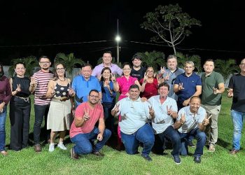 Danielle do Vale reúne grupo político e esclarece desistência de Dr. Zenóbio, em Mamanguape