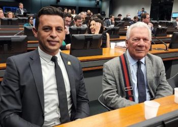 Prefeito de Cajazeiras bate o martelo e anuncia auxiliar como candidato a sucessão