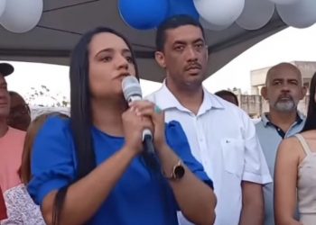 Prefeito paraibano lança namorada como candidata a sucessão