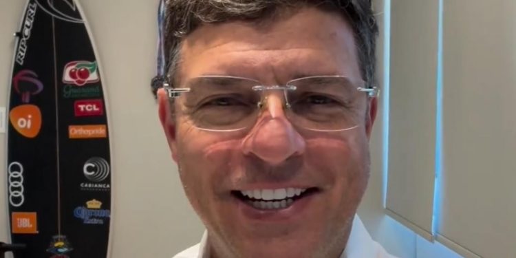 Vitor Hugo realiza reforma administrativa em Cabedelo e exonera 12 secretários