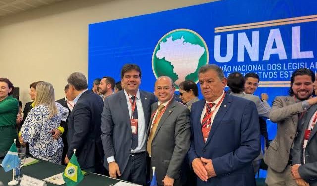 Eduardo Carneiro assume presidência nacional da Comissão das Cidades na Unale