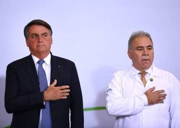 Bolsonaro virá à Paraíba em fevereiro para lançamento da pré-candidatura de Queiroga