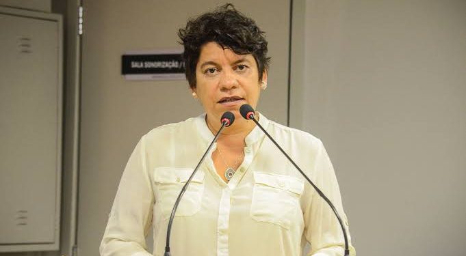 Ex-deputada Estela Bezerra disputará vaga de vereadora em JP