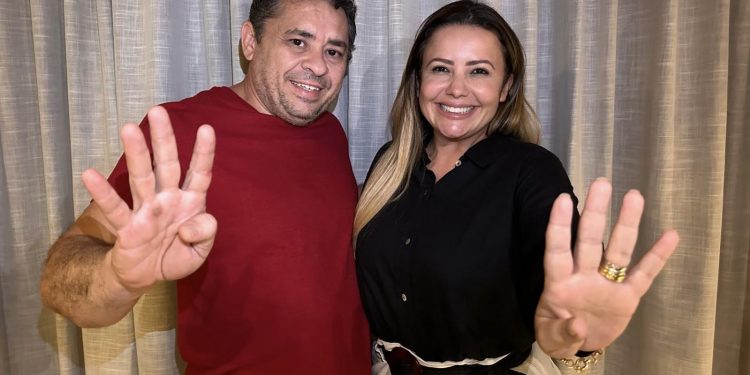 Ex-vice-prefeito, Dr. Francisco, fecha com Tacyana Leitão em Bayeux