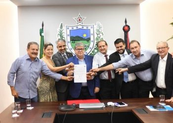 Deputado Tião Gomes celebra autorização para restauração de mais uma estrada no Brejo da Paraíba