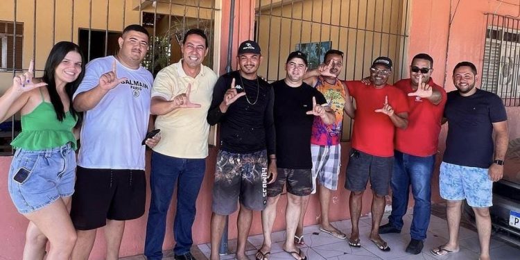 Com oposição fragilizada, Léo Bandeira anuncia novas adesões em Lucena