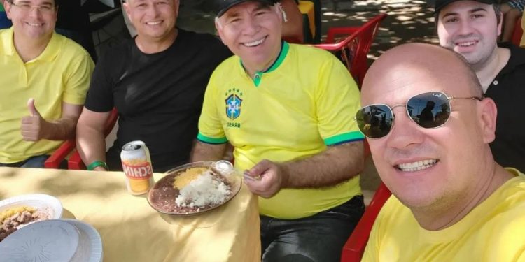 Cabo Gilberto deixa rusgas no passado e abraça candidatura de Queiroga em JP; assista