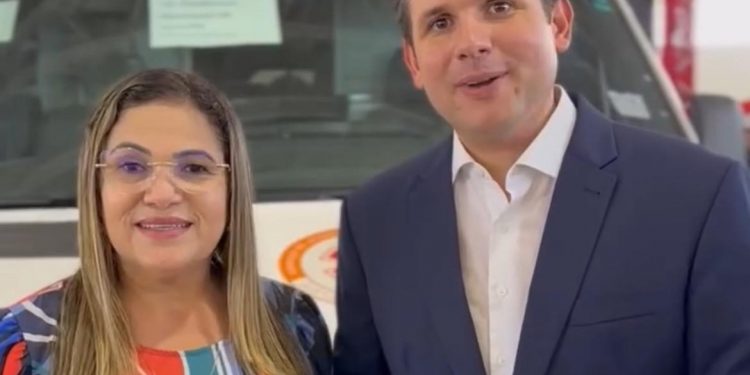 Em aúdio vazado, prefeita paraibana chama povo de “leigo” e menospreza Hugo Motta; ouça