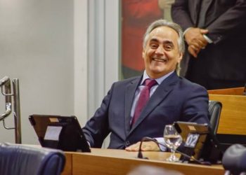 Cartaxo muda discurso e diz que não vê problema no PT apoiar Cícero: “Se a nacional optar”