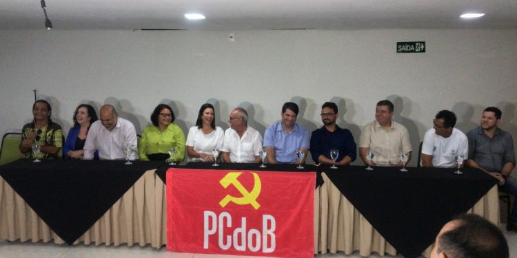 PCdoB diverge do PT e oficializa apoio à reeleição de Cícero em João Pessoa