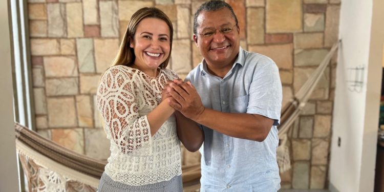 Tacyana Leitão e Nilvan discutem parcerias e projetos para Bayeux e Santa Rita