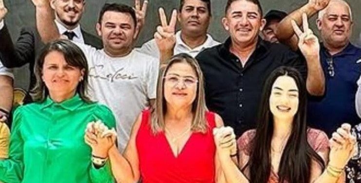 Pré-candidata chuta animal, insulta mulheres e causa revolta na Paraíba; assista
