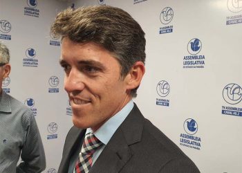 Organização do São João de CG desmente Tovar e divulga print com convite enviado