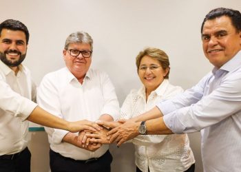 Candidata à reeleição, prefeita de Uiraúna troca MDB pelo PSB