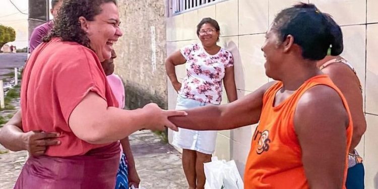 Prefeitura de Bayeux entrega 10 mil quilos de peixe com arroz e coco à população, nesta quinta