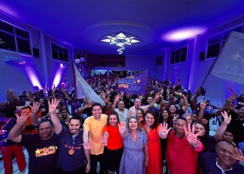 Bayeux: Luciene, Tacyana e Felipe Leitão prestigiam lançamento da pré-candidatura da pastora Anunciada
