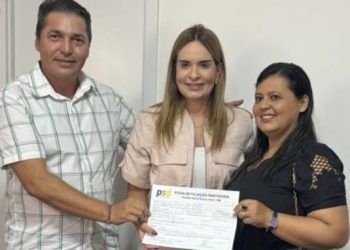 Cantora e radialista Elizama Gomes se filia ao PSD de Sapé