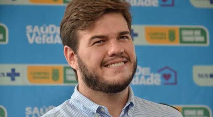 Em três anos de gestão, Bruno alcança a marca de 17 mil lâmpadas de LED; número é quase o dobro da última década