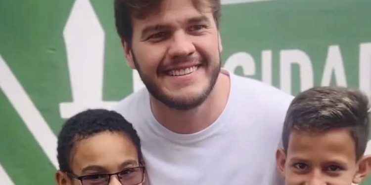 Bruno Cunha Lima inaugura mais uma escola da Rede Municipal