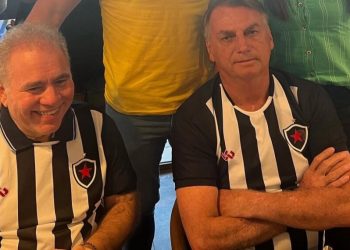 Em João Pessoa, Bolsonaro causa mal-estar com Queiroga, Queiroz e Cabo Gilberto; assista