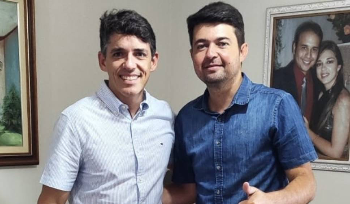 Em Lagoa Seca, Tovar declara apoio ao principal adversário do grupo de Fábio Ramalho