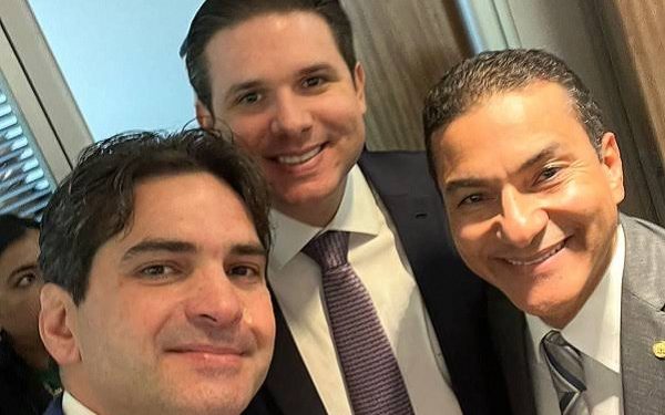 Hugo Motta descarta candidatura à presidência da Câmara e confirma apoio a aliado