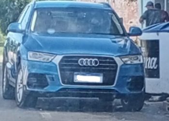 Prefeito usa dinheiro público para alugar carro de luxo em pequena cidade paraibana