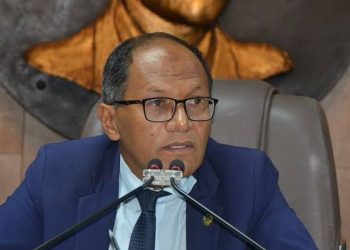 Vereadores de CG aprovam reajuste de 37% nos seus próprios salários e cedem apenas 4,6% aos servidores